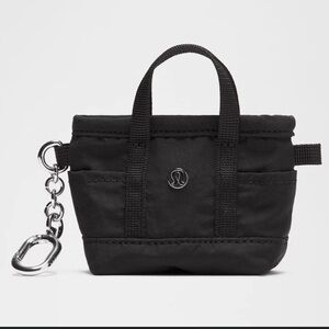 Lululemon Daily Multi-Pocket Nano Tote